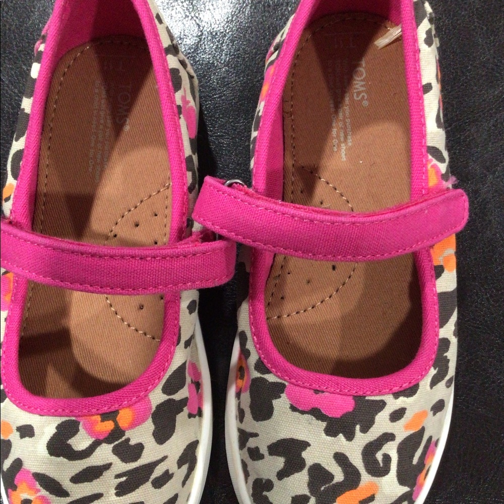 Toms girls shoes size 11c